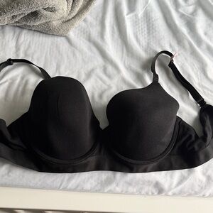 Victorias Secret NWOT lightly lined push up black